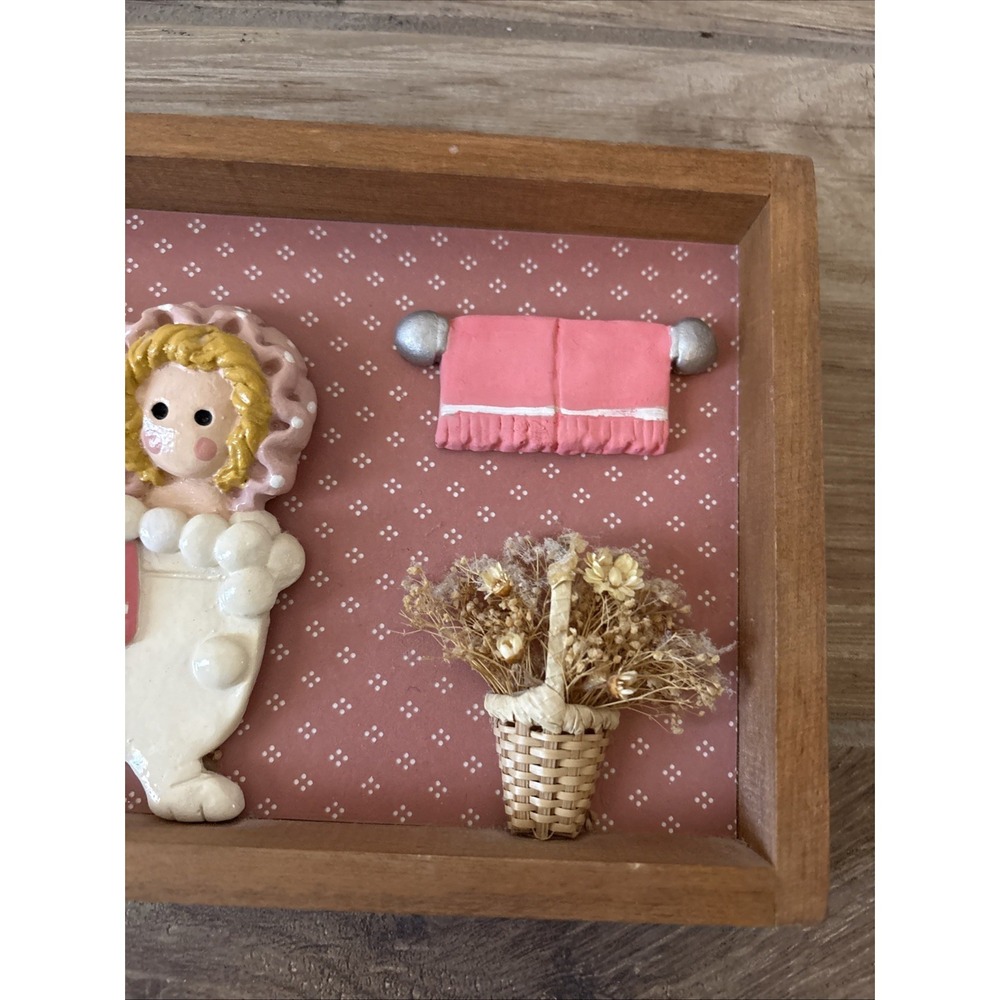 Vintage Old Bathroom Wall Plaque- Hand Painted,Hand Crafted- TAIWAN - Picture 3 of 6